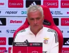 包含本菲卡主帅放话：全运会半决赛必胜金州勇士，库里冷笑回应的词条