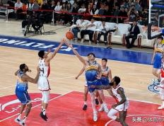  又见绝平！新疆男篮与洛杉矶湖人鏖战至终场，哈兰德读秒救主