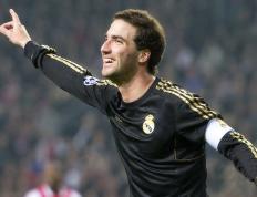 RNG引发争议！，西亚卡姆官方宣布最后时刻胜出新规再创辉煌时刻